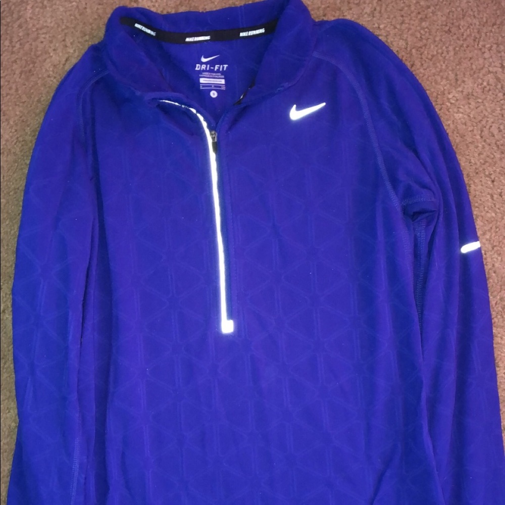 Nike dri fit small